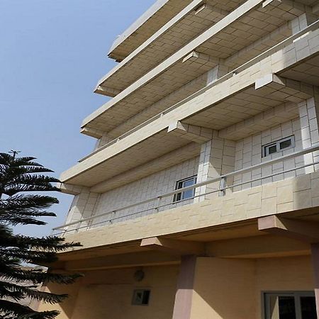 Paradise Hotel Lomé Esterno foto