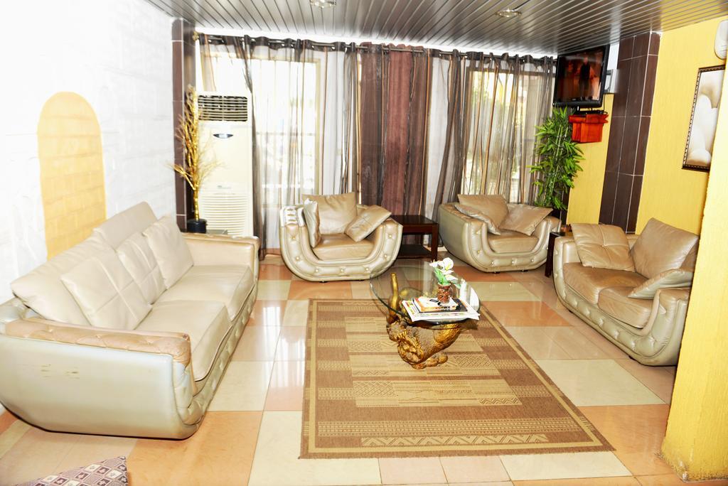 Paradise Hotel Lomé Esterno foto